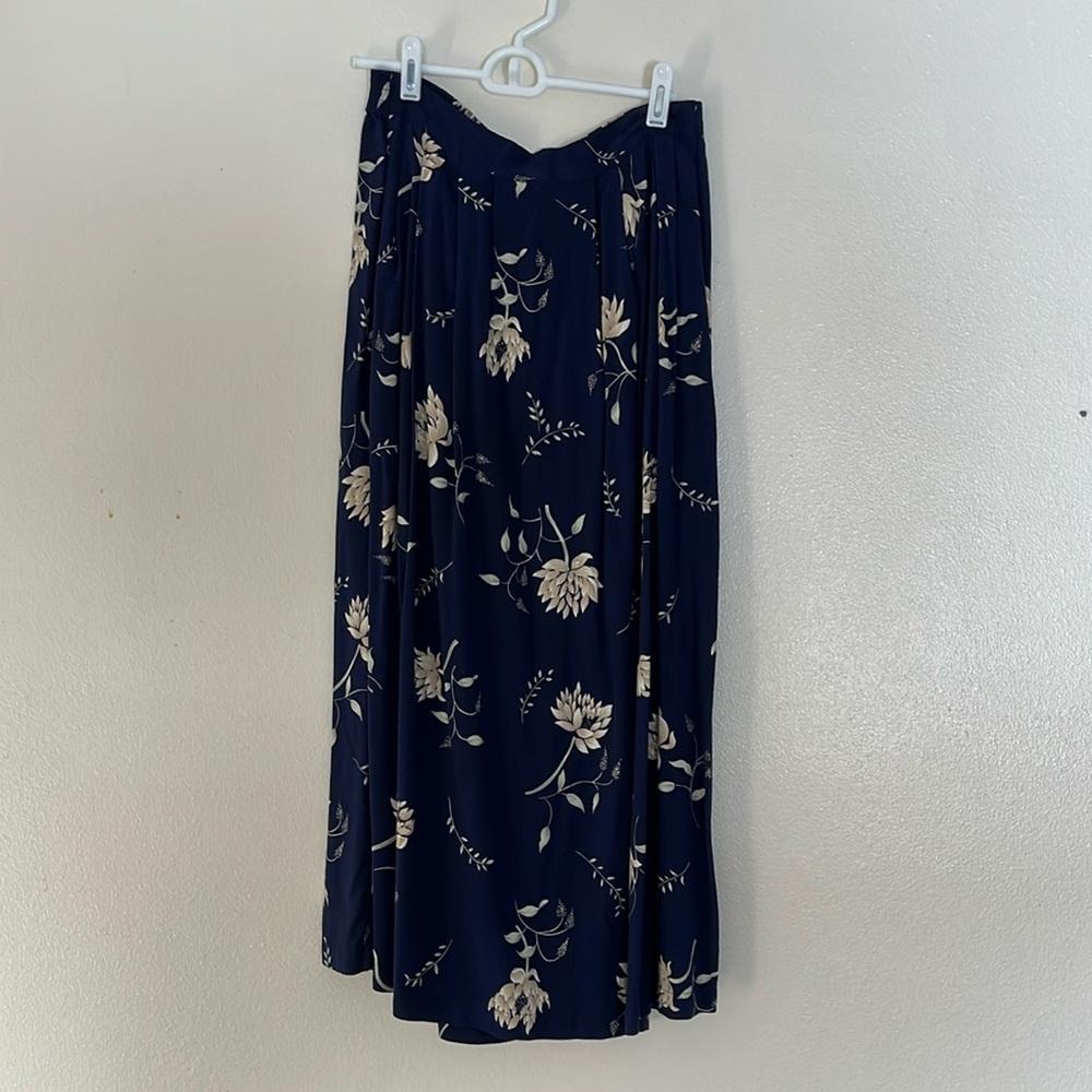 Vintage midi skirt size small